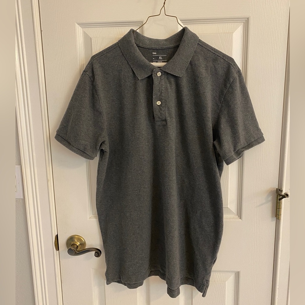 Gap Men’s Charcoal Gray Polo